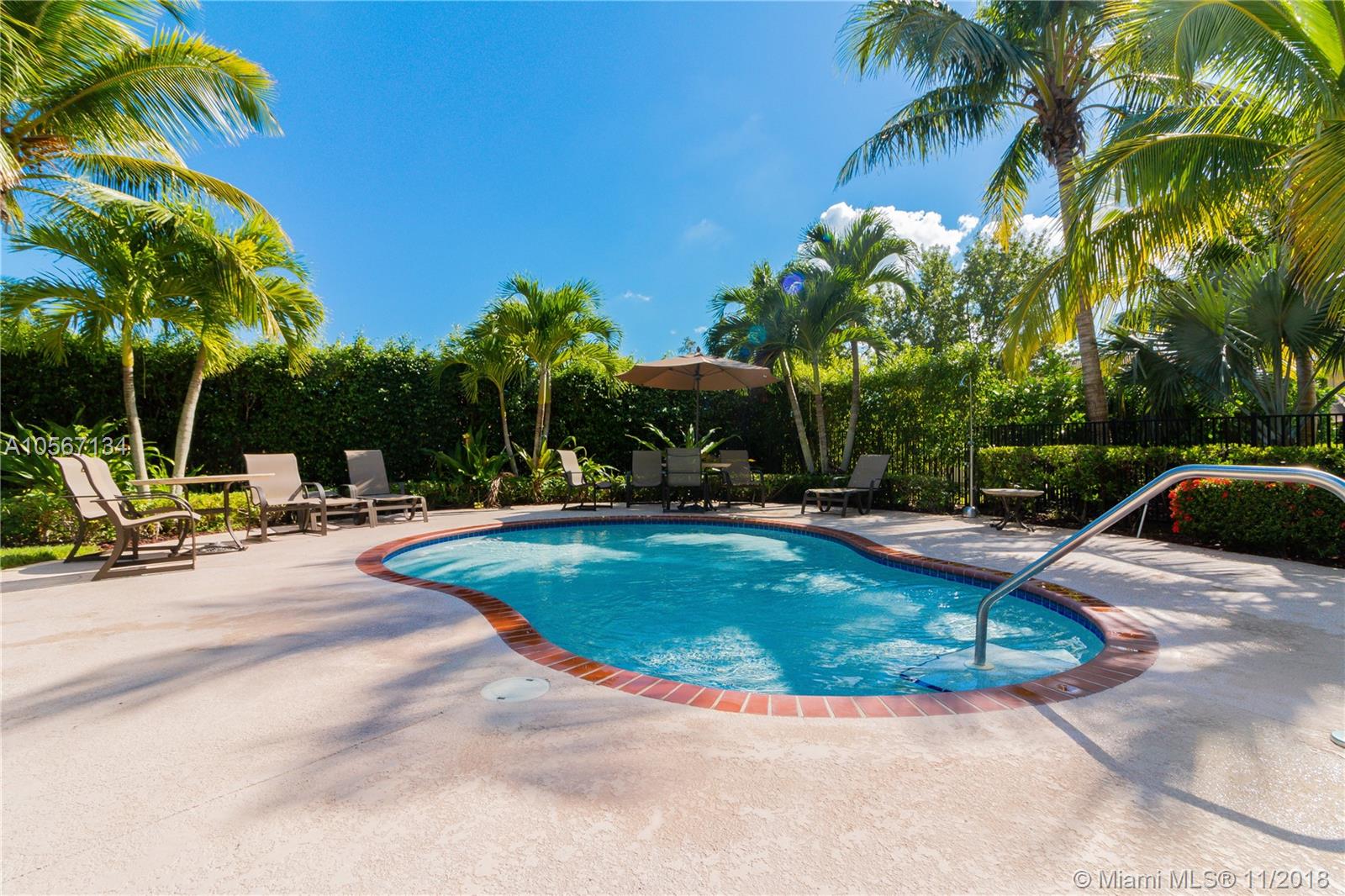 PORTOFINO BAY - Residential