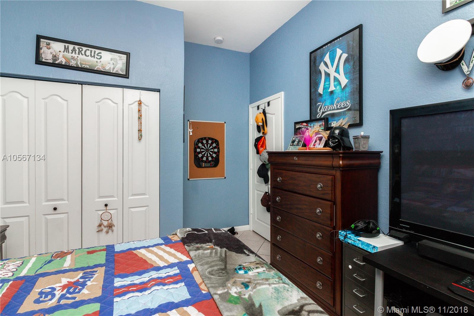 PORTOFINO BAY - Residential