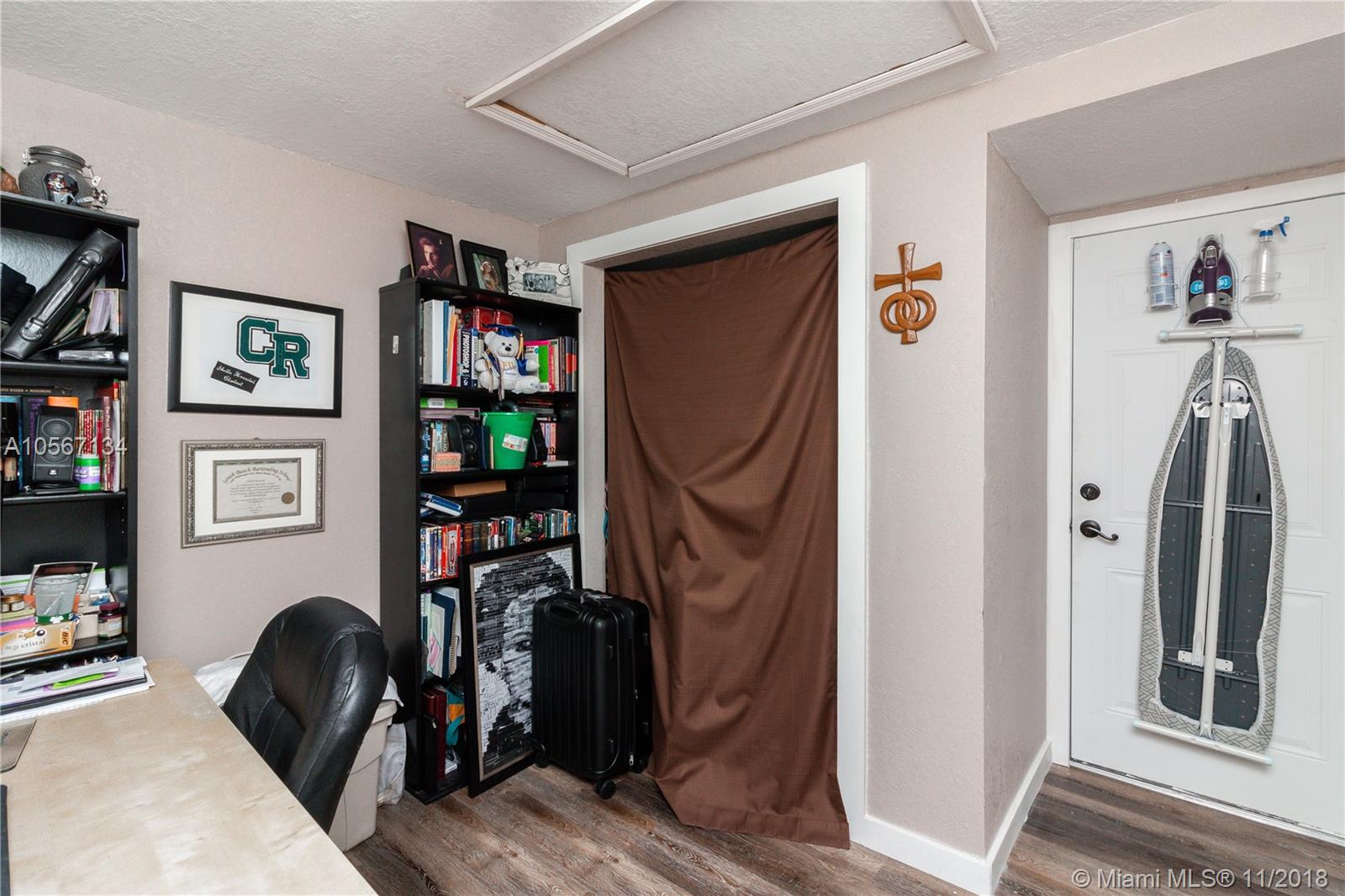 PORTOFINO BAY - Residential