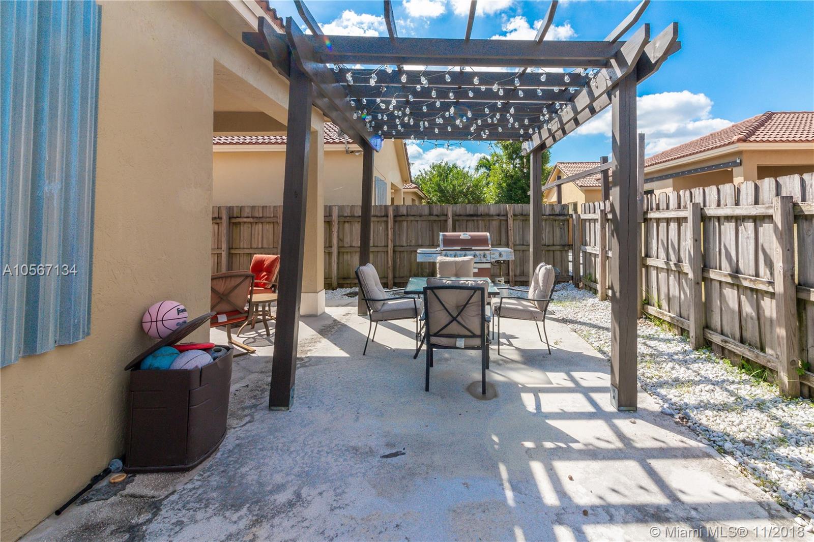 PORTOFINO BAY - Residential