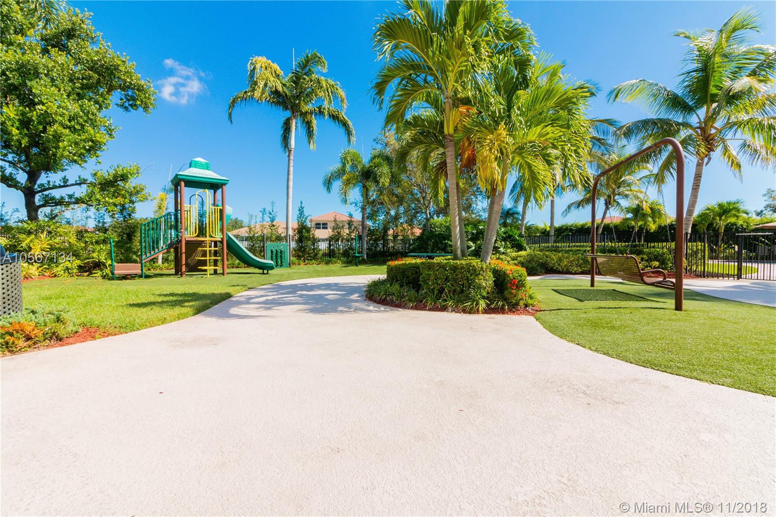 PORTOFINO BAY - Residential