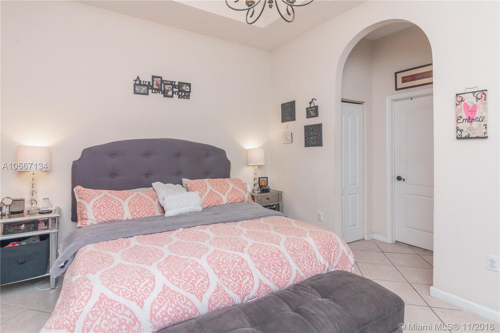 PORTOFINO BAY - Residential