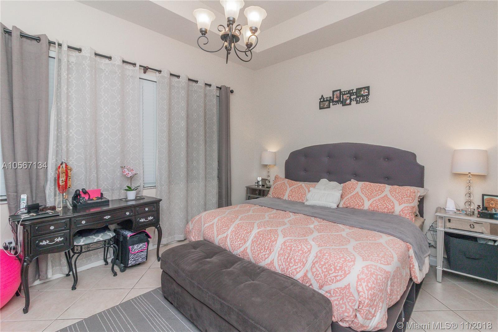 PORTOFINO BAY - Residential