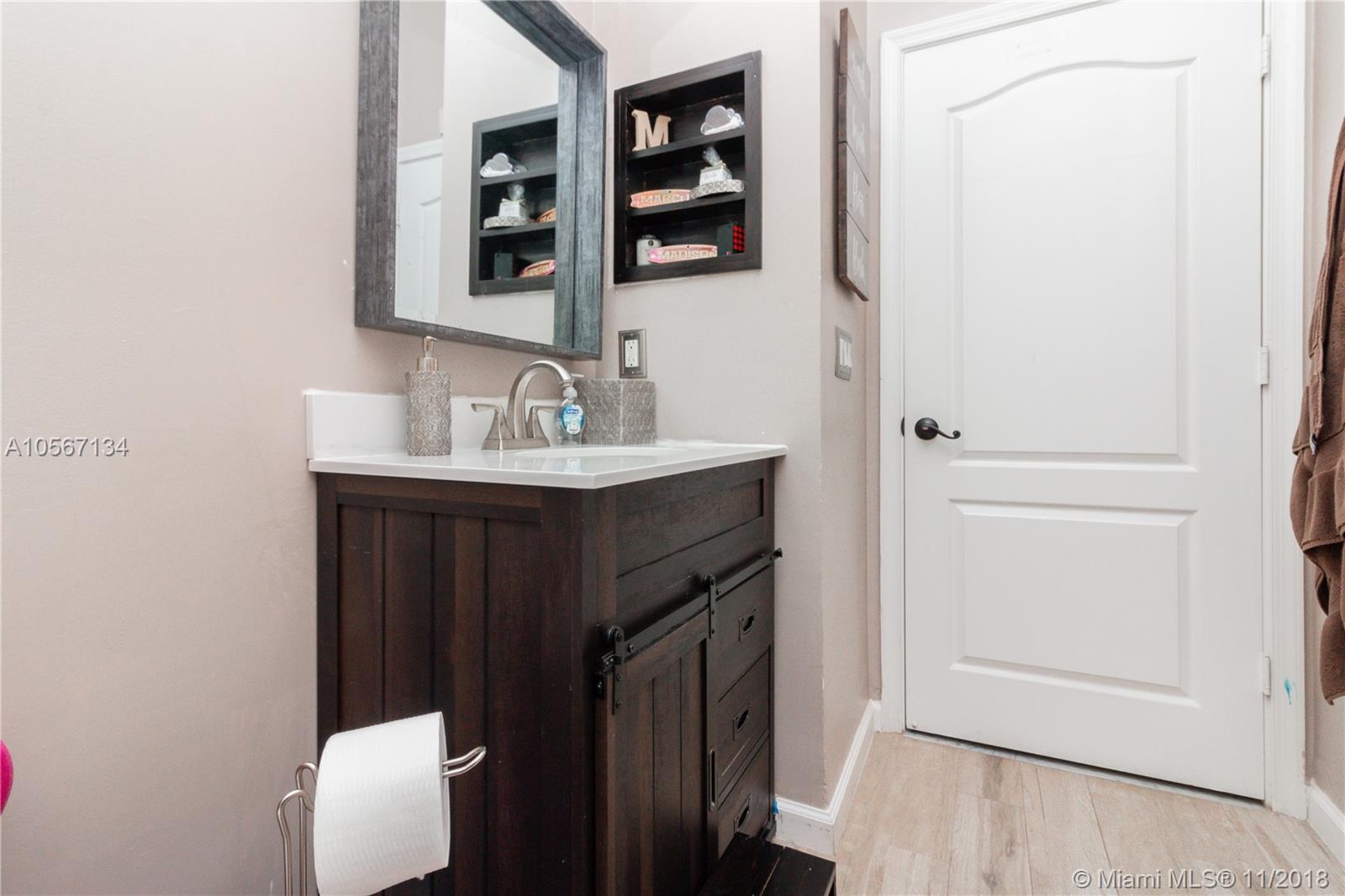 PORTOFINO BAY - Residential