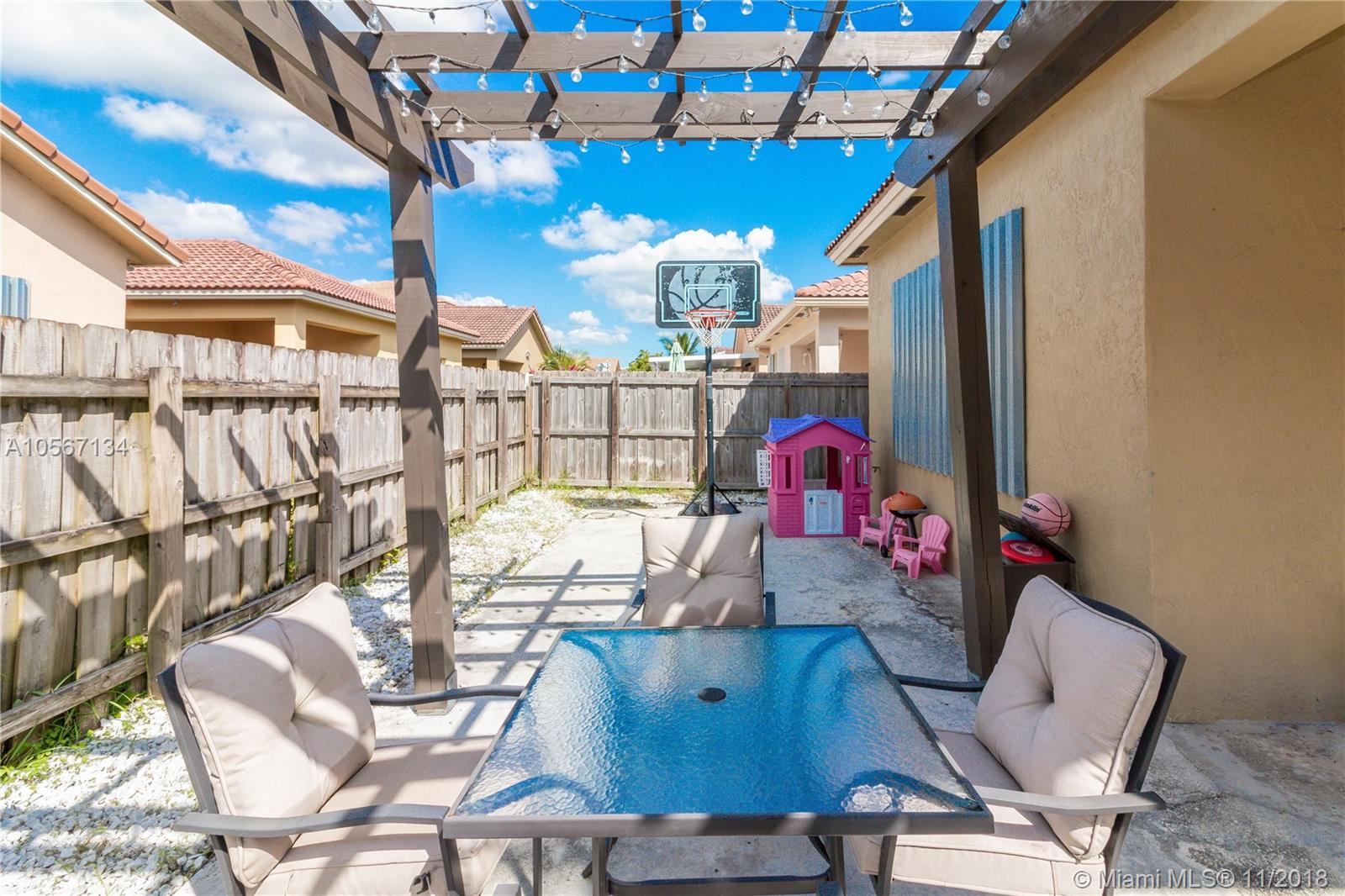 PORTOFINO BAY - Residential