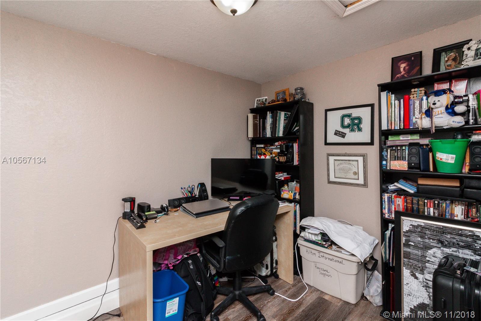 PORTOFINO BAY - Residential