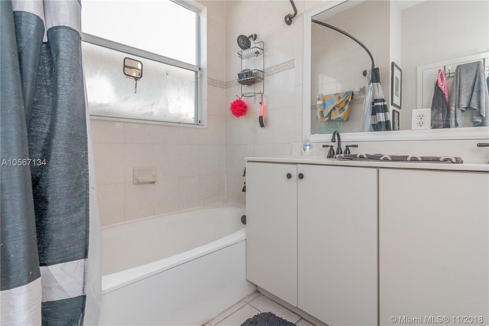 PORTOFINO BAY - Residential