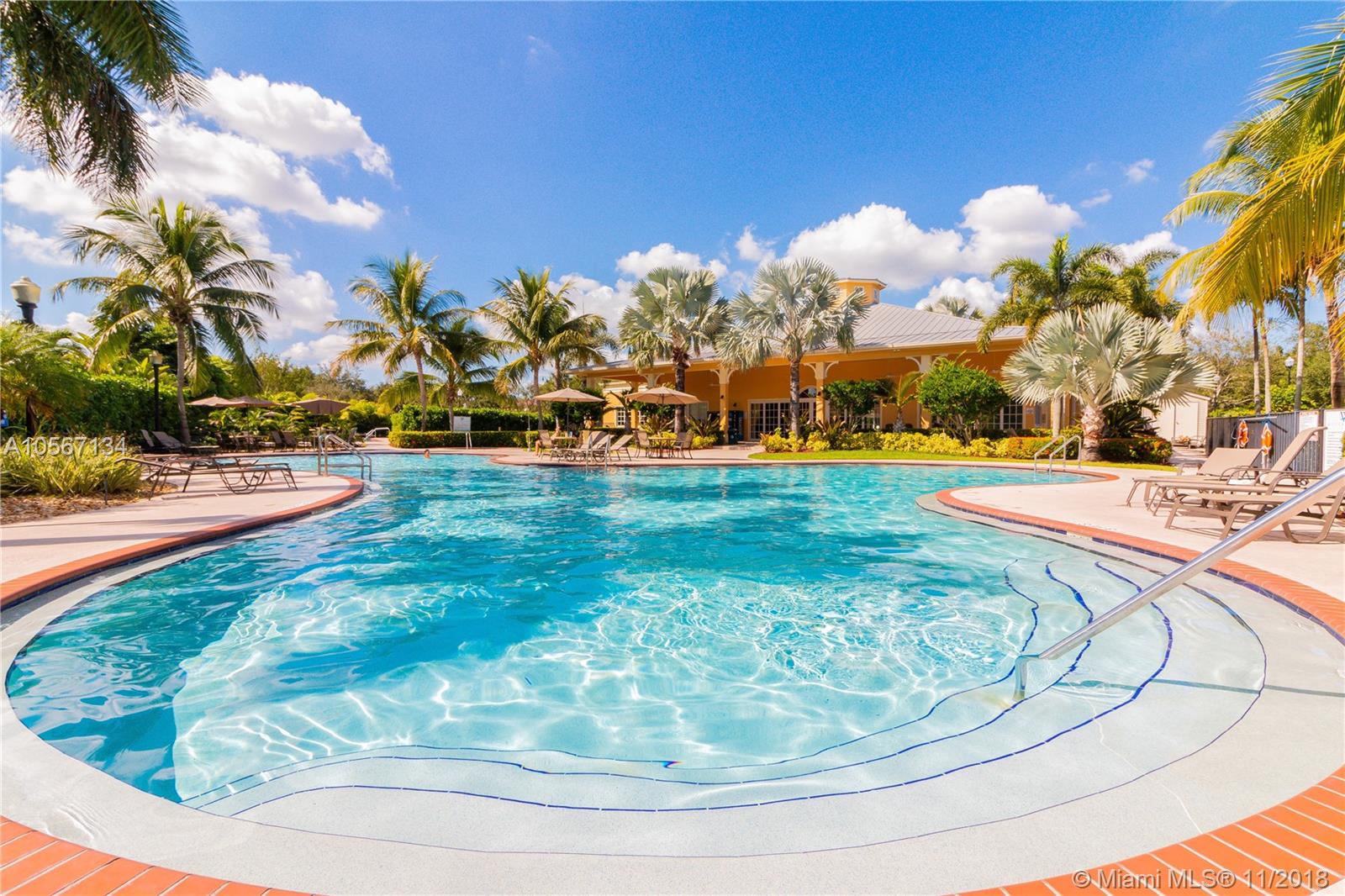 PORTOFINO BAY - Residential