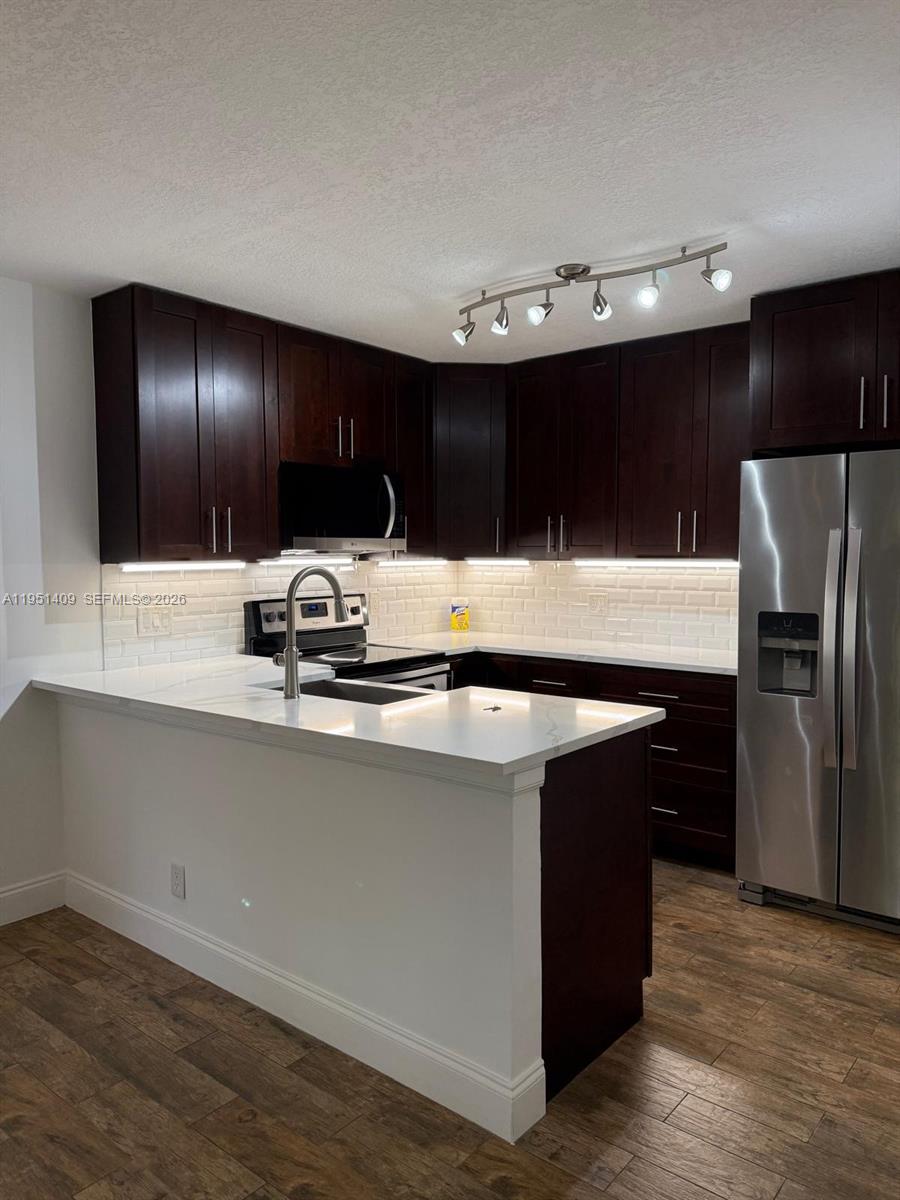 PINE RIDGE AT HAVERHILL C - Residential