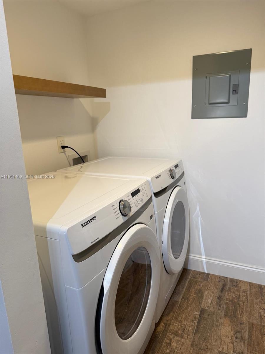 PINE RIDGE AT HAVERHILL C - Residential