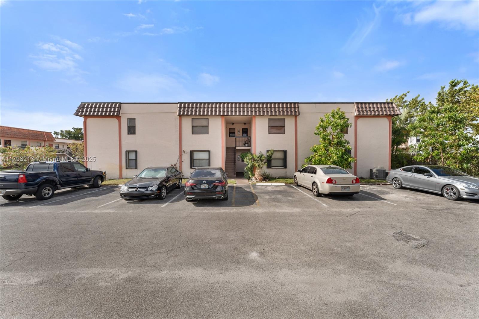 20730 Ne 8th Ct 204-16, Miami, Broward County, Florida - 2 Bedrooms  
2 Bathrooms - 