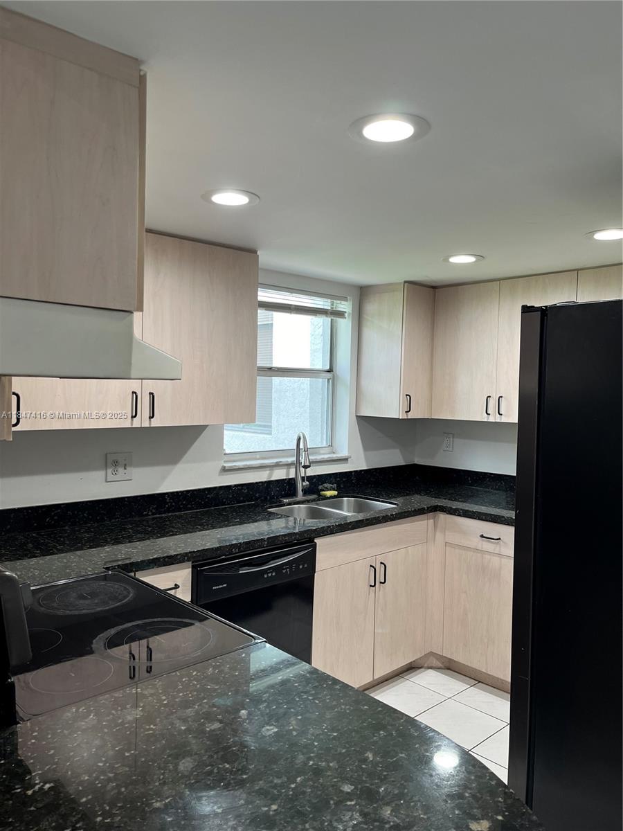 8404 W Sample Rd 131