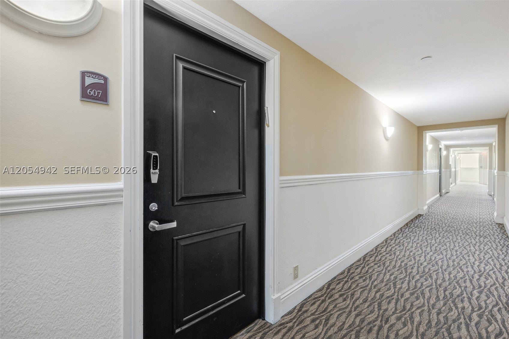 9499 Collins Ave 607