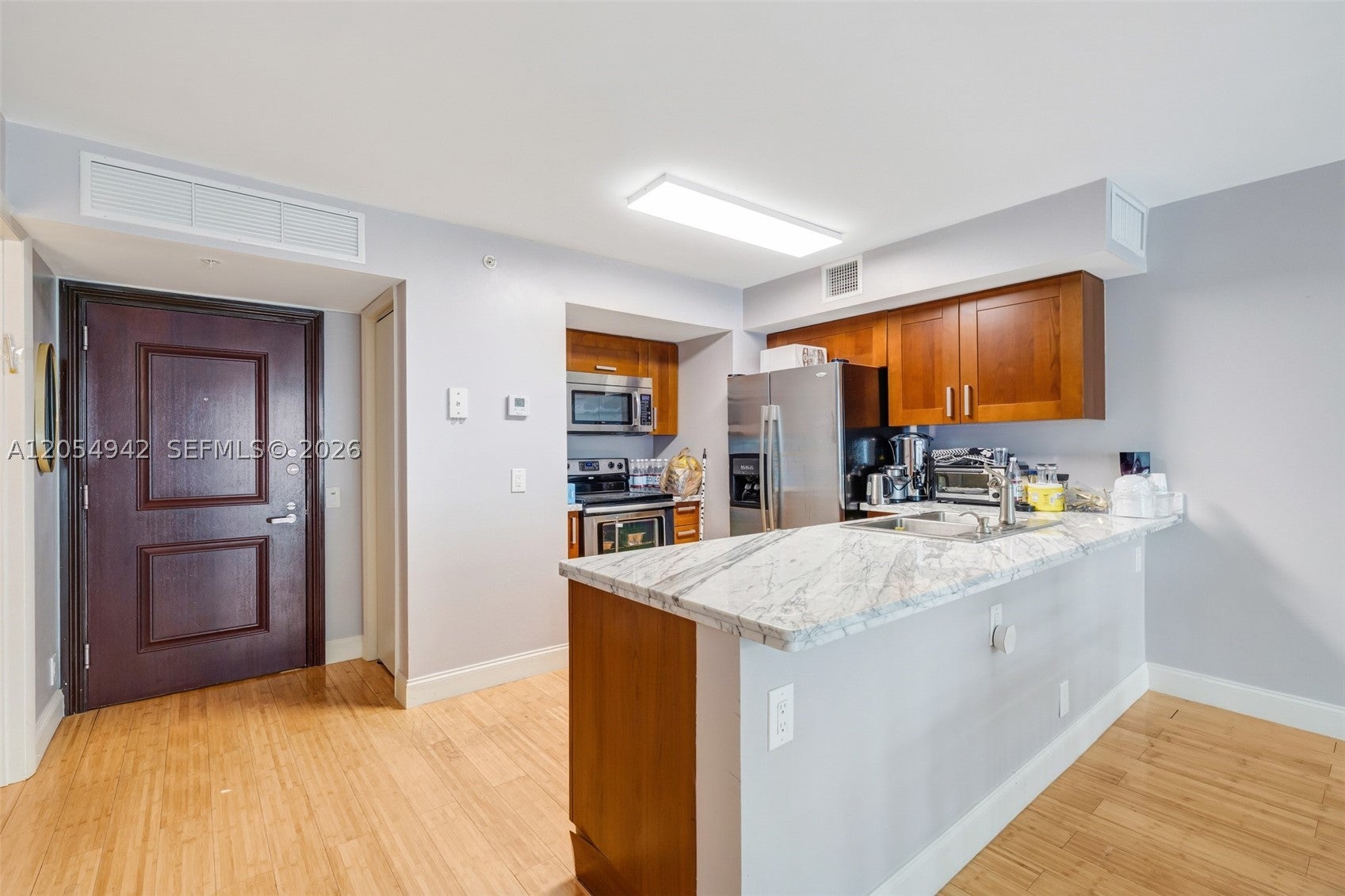9499 Collins Ave 607