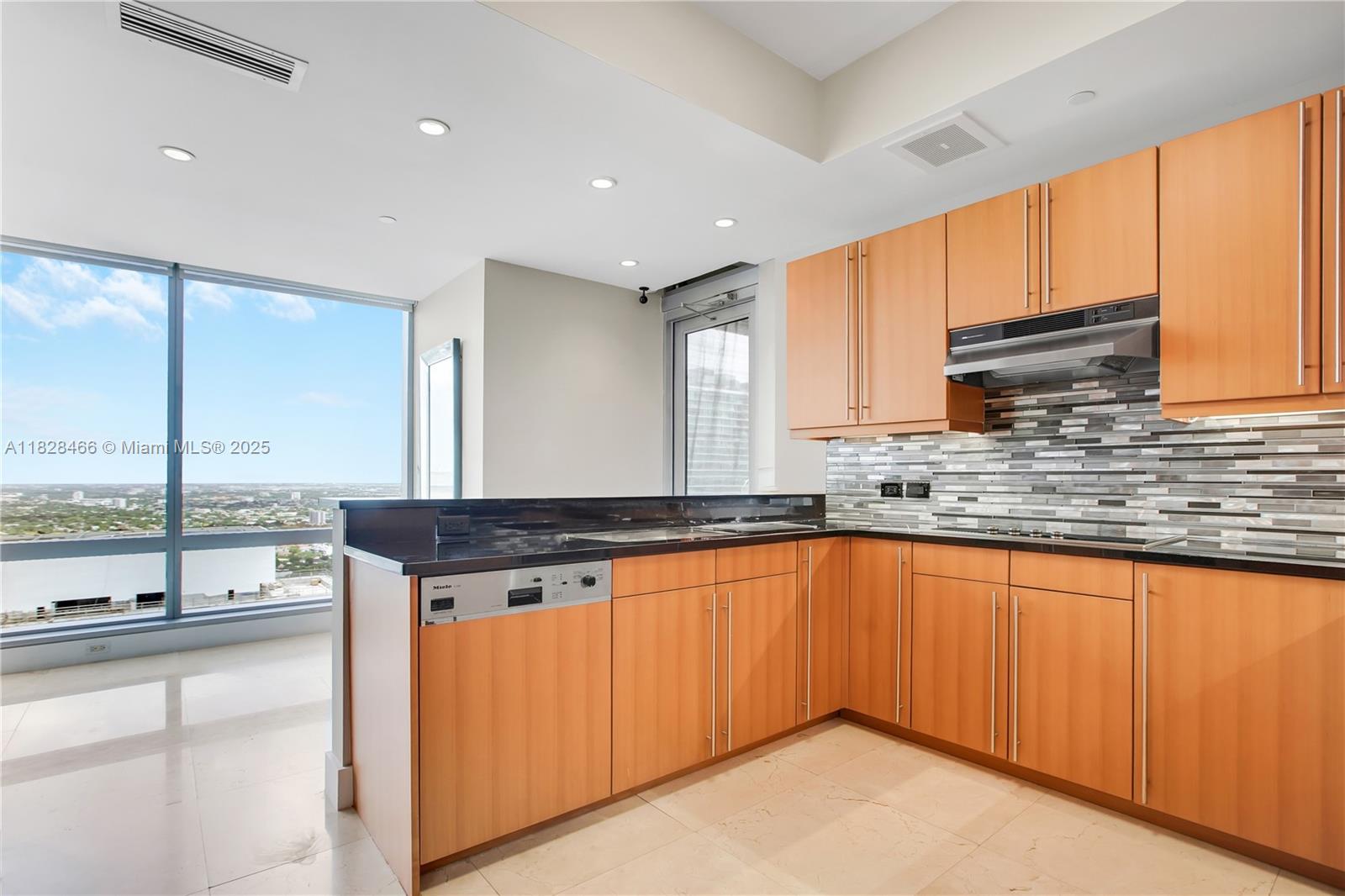 1425 Brickell Ave 44A-B