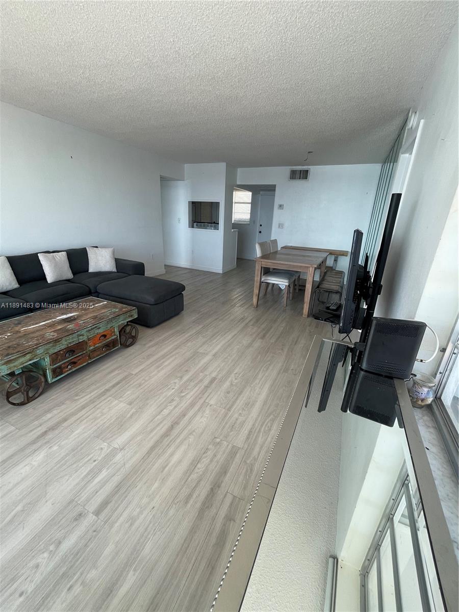 POINT EAST SEC III CONDO - Residential Lease