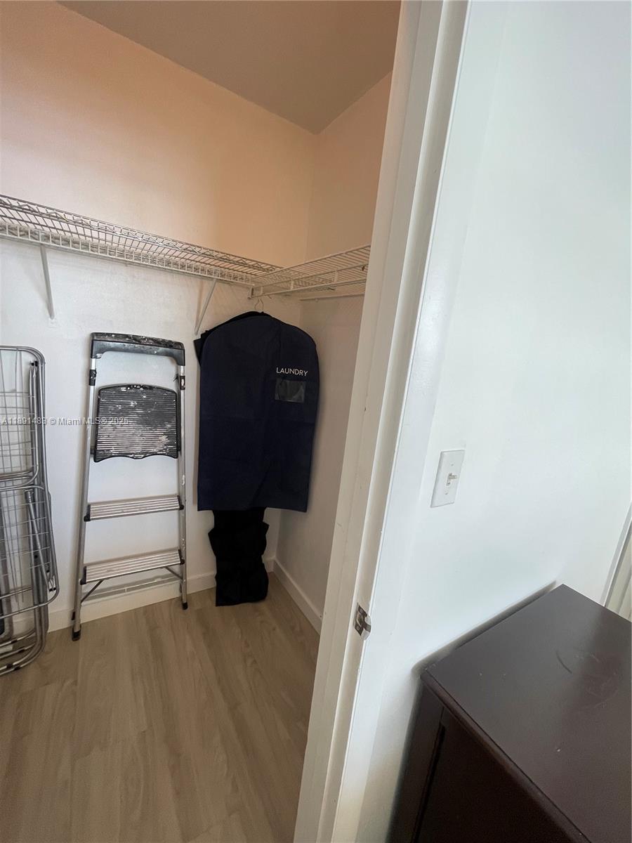 POINT EAST SEC III CONDO - Residential Lease