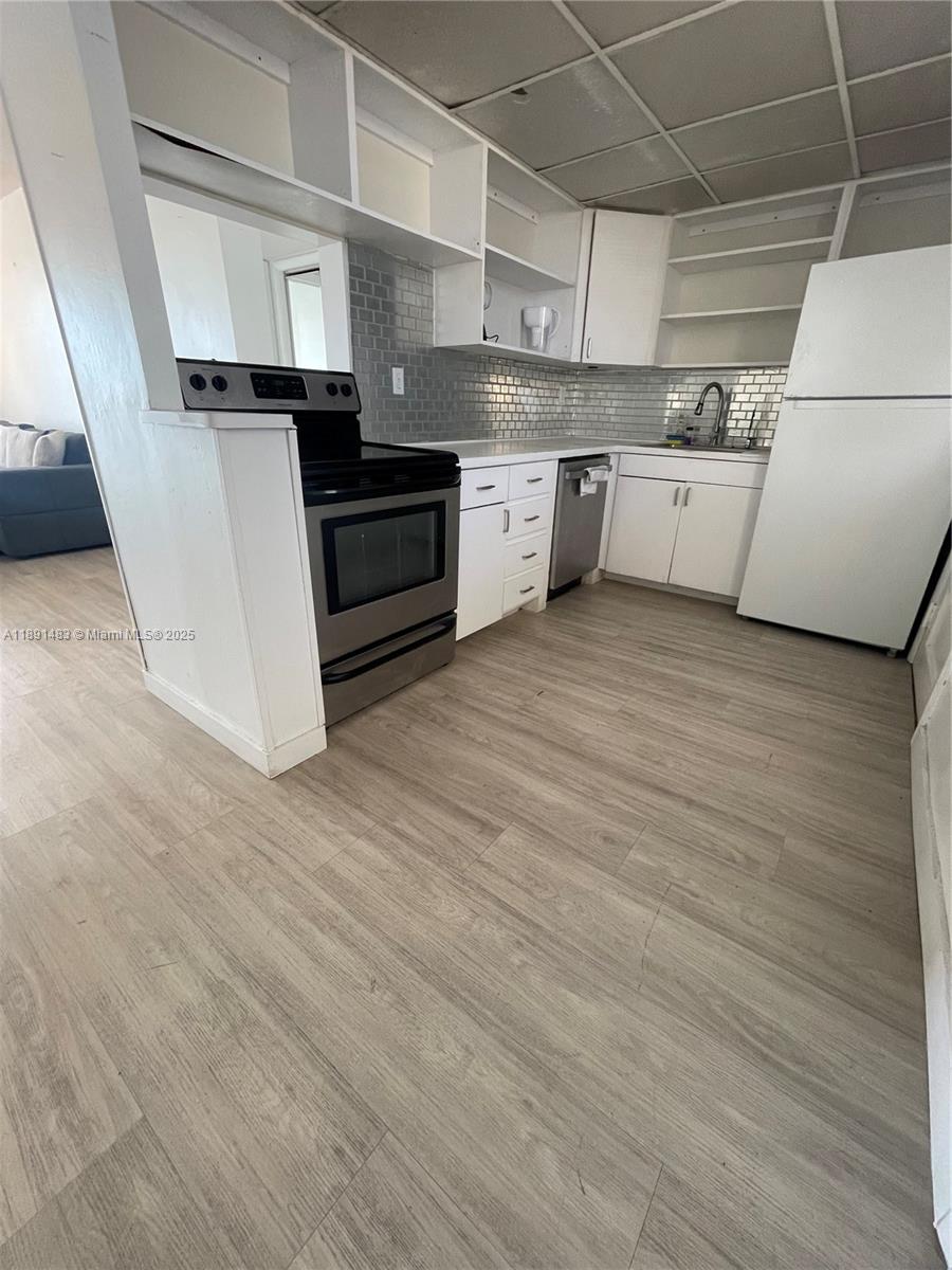 POINT EAST SEC III CONDO - Residential Lease