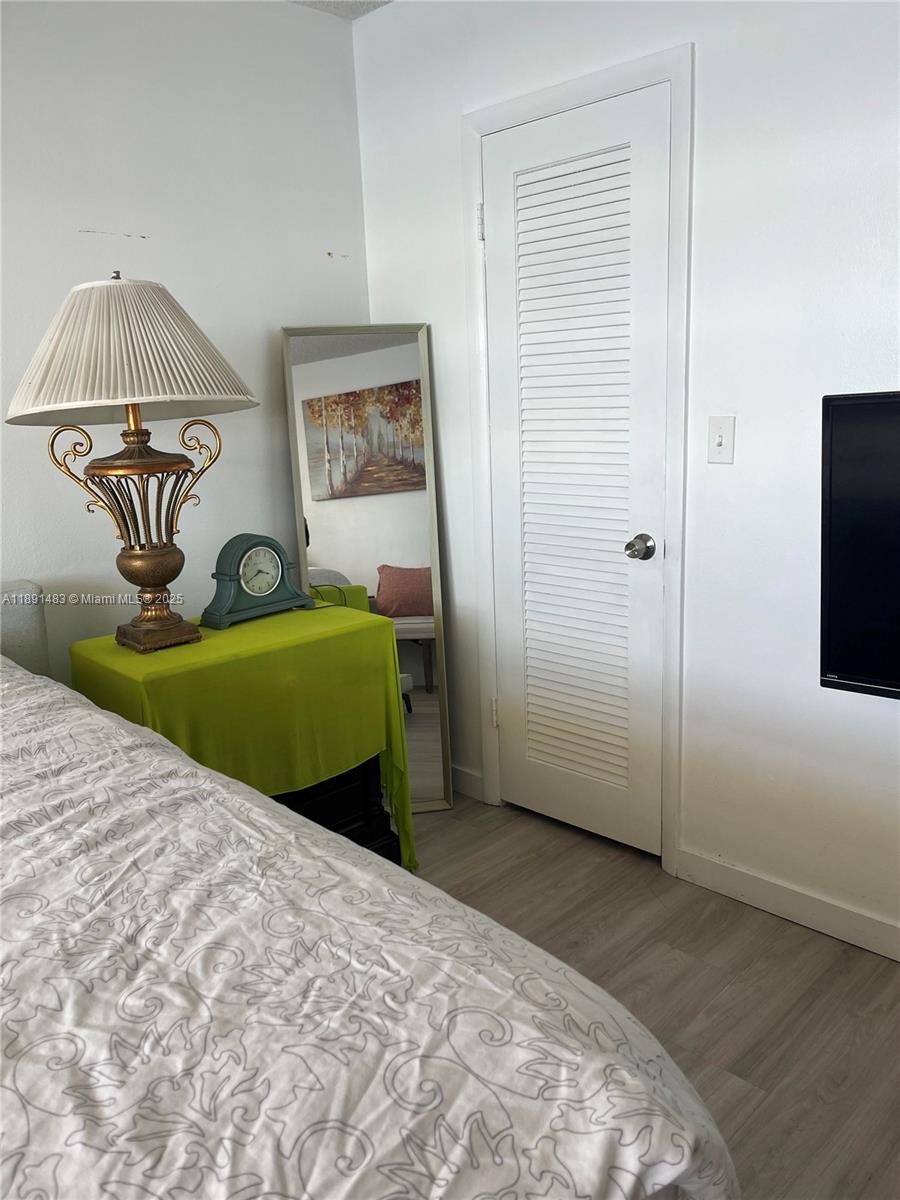 POINT EAST SEC III CONDO - Residential Lease