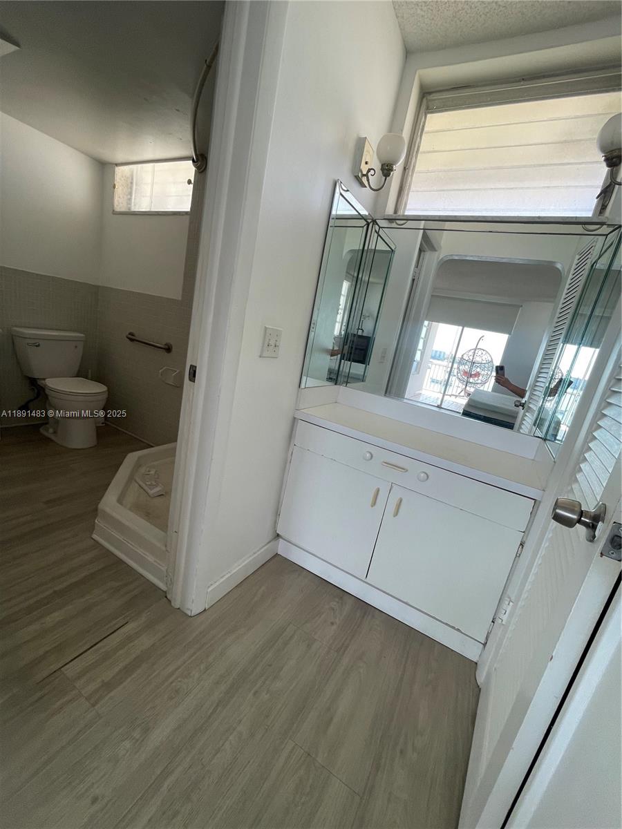 POINT EAST SEC III CONDO - Residential Lease