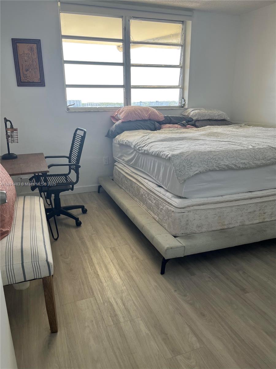 POINT EAST SEC III CONDO - Residential Lease