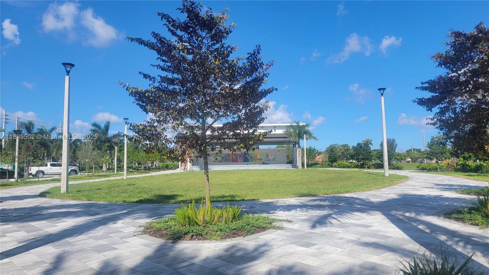 LYONS INDUSTRIAL PARK - Residential Lease