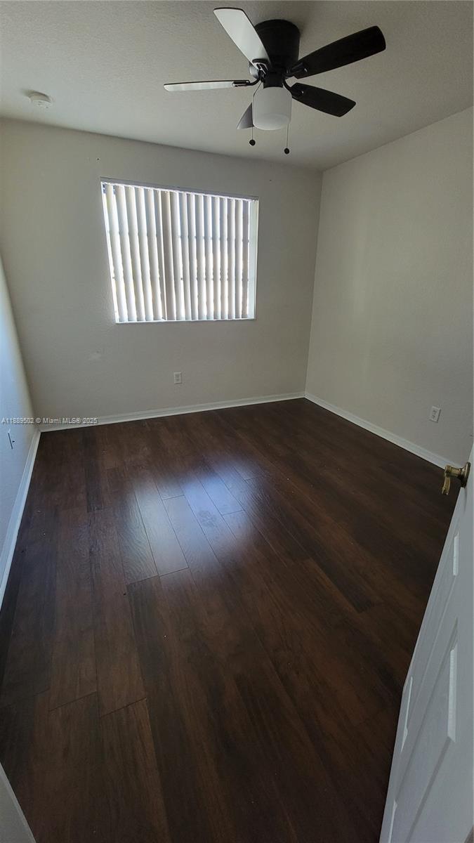 LYONS INDUSTRIAL PARK - Residential Lease