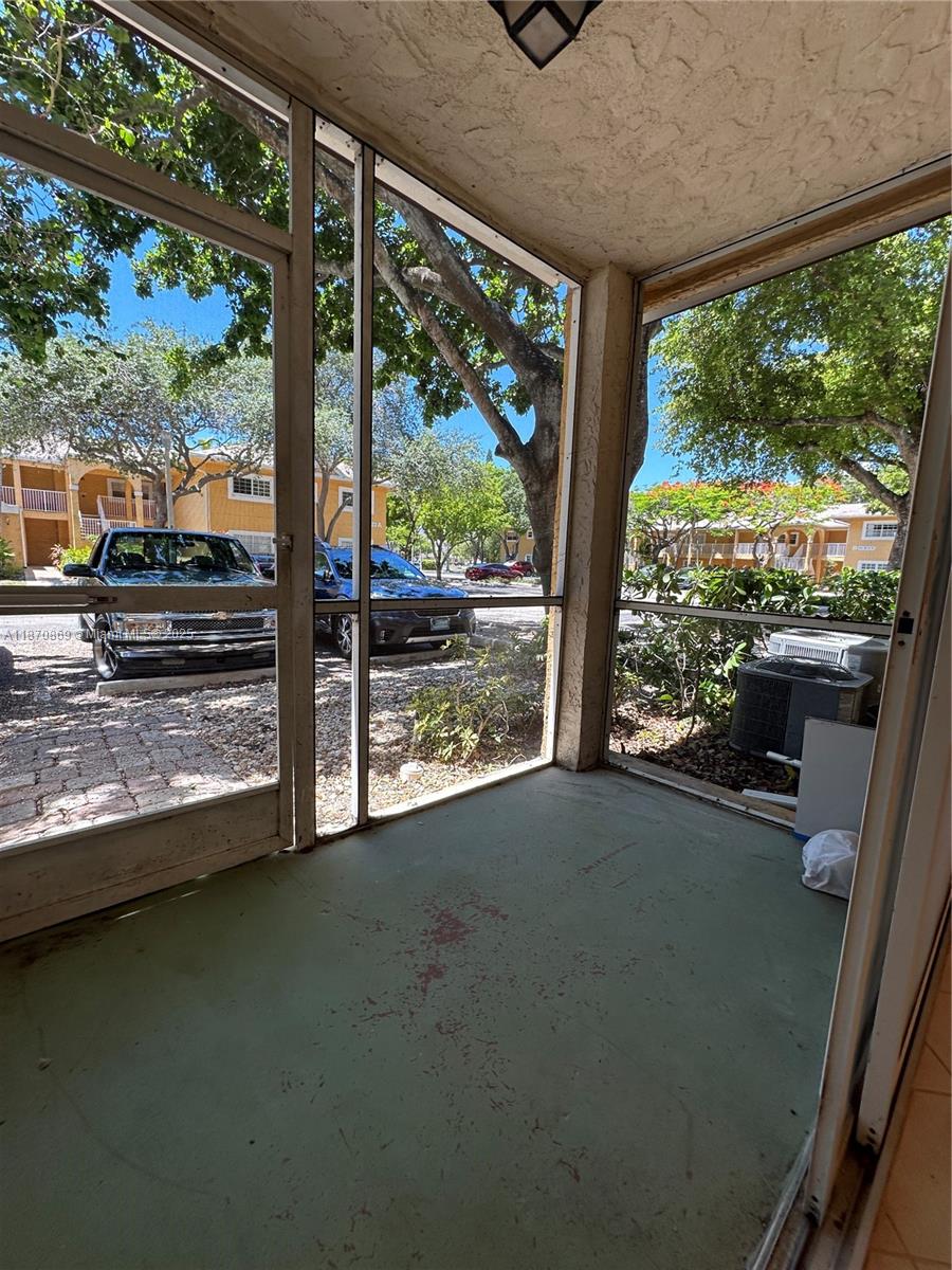 CHATEAU DE VILLE CONDO - Residential Lease