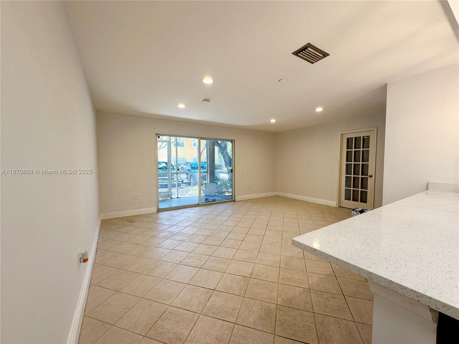 CHATEAU DE VILLE CONDO - Residential Lease