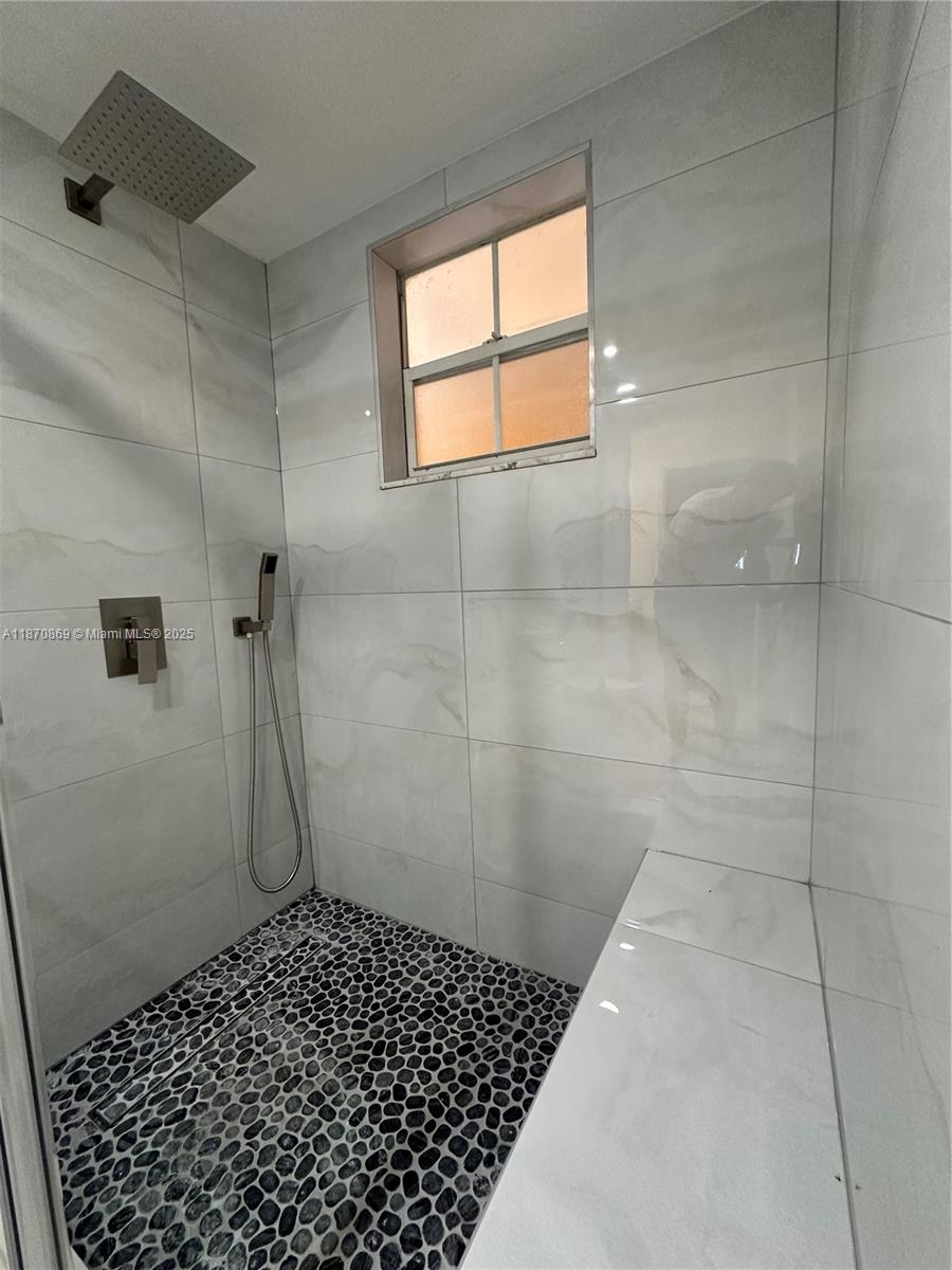 CHATEAU DE VILLE CONDO - Residential Lease