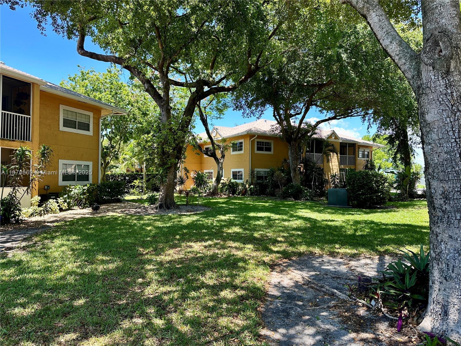 CHATEAU DE VILLE CONDO - Residential Lease