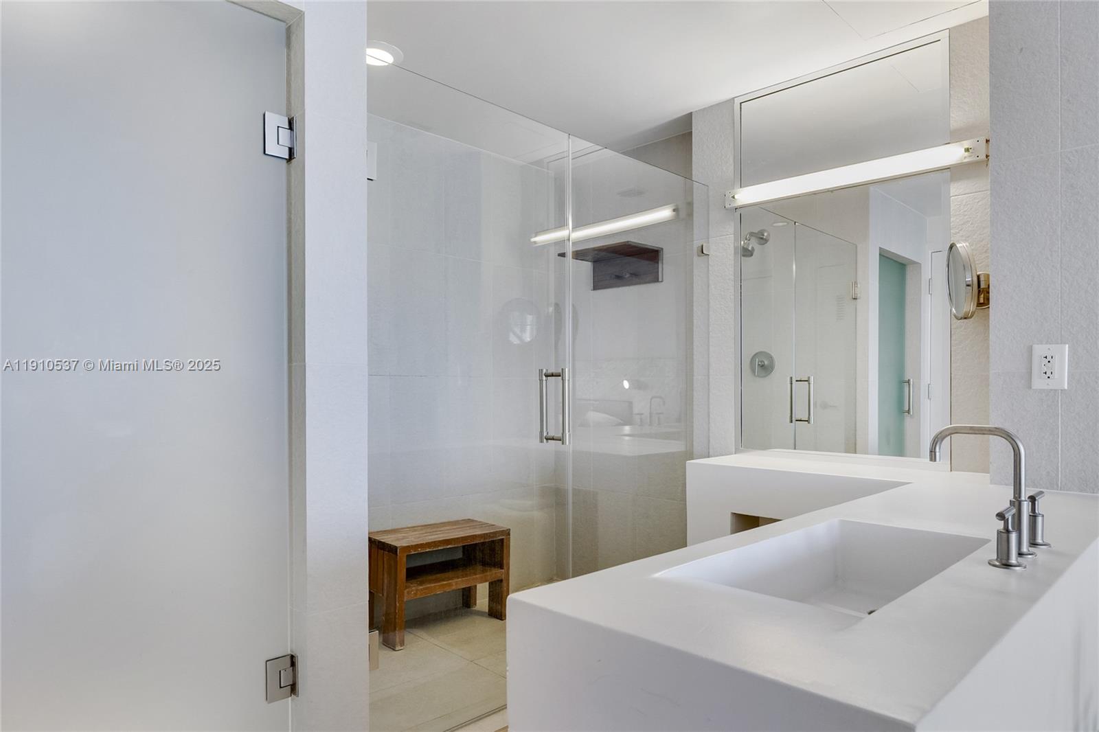 FORT LAUDERDALE RESIDENCE - Residential