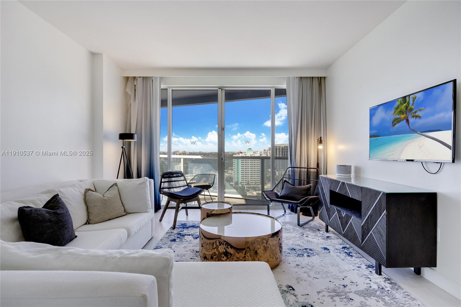 FORT LAUDERDALE RESIDENCE - Residential