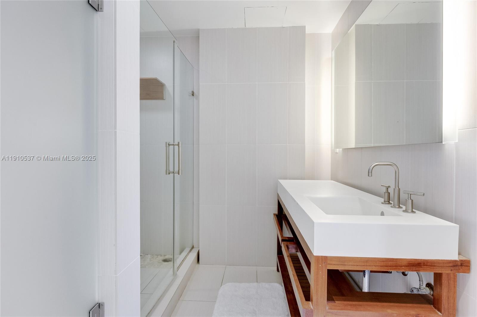 FORT LAUDERDALE RESIDENCE - Residential