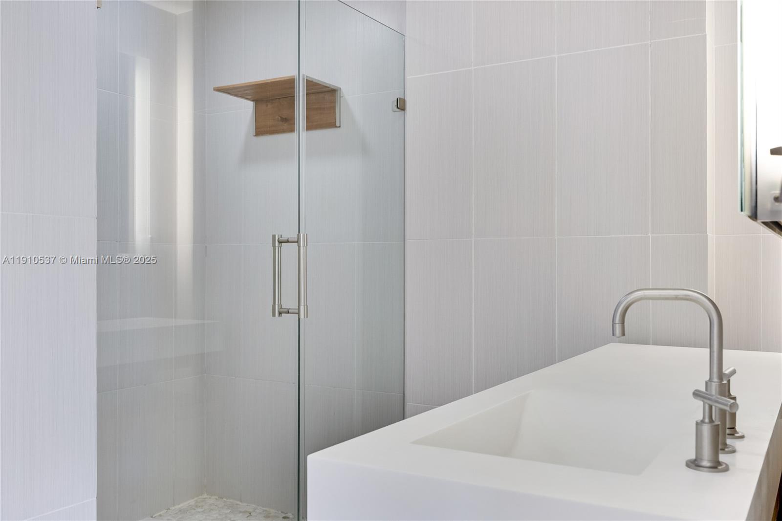 FORT LAUDERDALE RESIDENCE - Residential