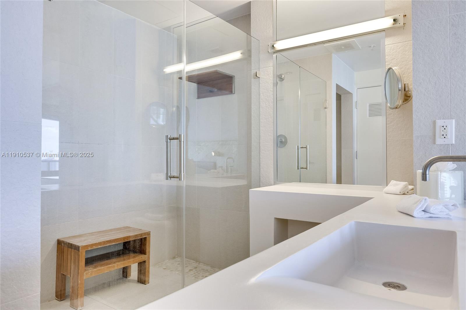 FORT LAUDERDALE RESIDENCE - Residential