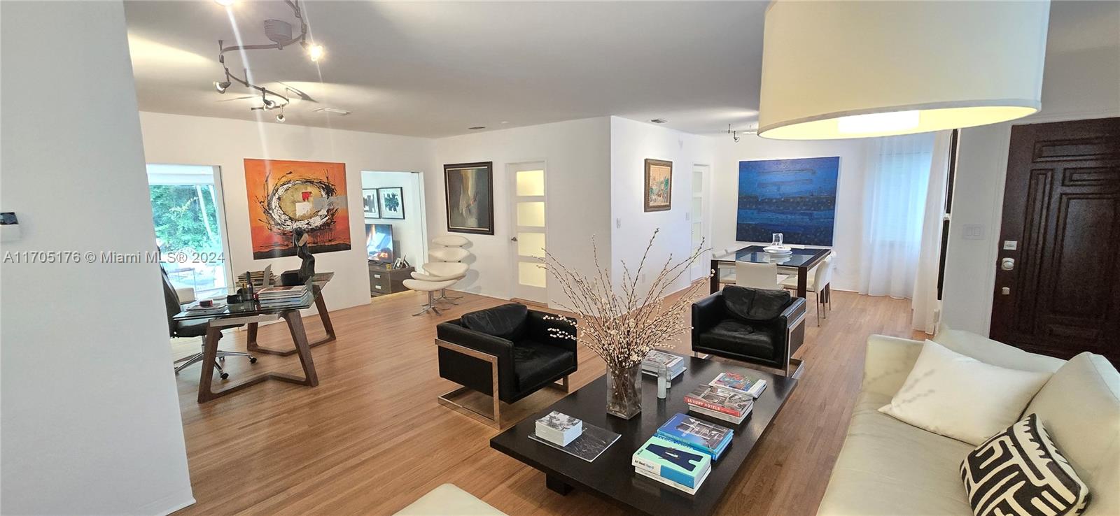 EXCLUSIVE MIAMI SHORES!! Totally updated, spare no expenses. Charming 2-Bedroom, 2Bath Home.
Discover this spacious gem situated on a lush 9,922sq. ft. lot in the heart of Miami Shores. Abundant natural light flows through large windows. LARGE POOL. Great family area facing the pool. Generous living spaces. This home offers ample closet space, a large circular driveway, and beautifully manicured landscaping, with an outdoor social area. Located near golf courses, tennis courts, and sports fields, as well as proximity to Downtown Miami, Midtown, and Aventura, all just 15 minutes away. Plus, you're only minutes from Biscayne Bay and Miami Beach. Please contact L.A. for more information. FULLY FURNISHED. MUST SEE!! For Rent for 5 months