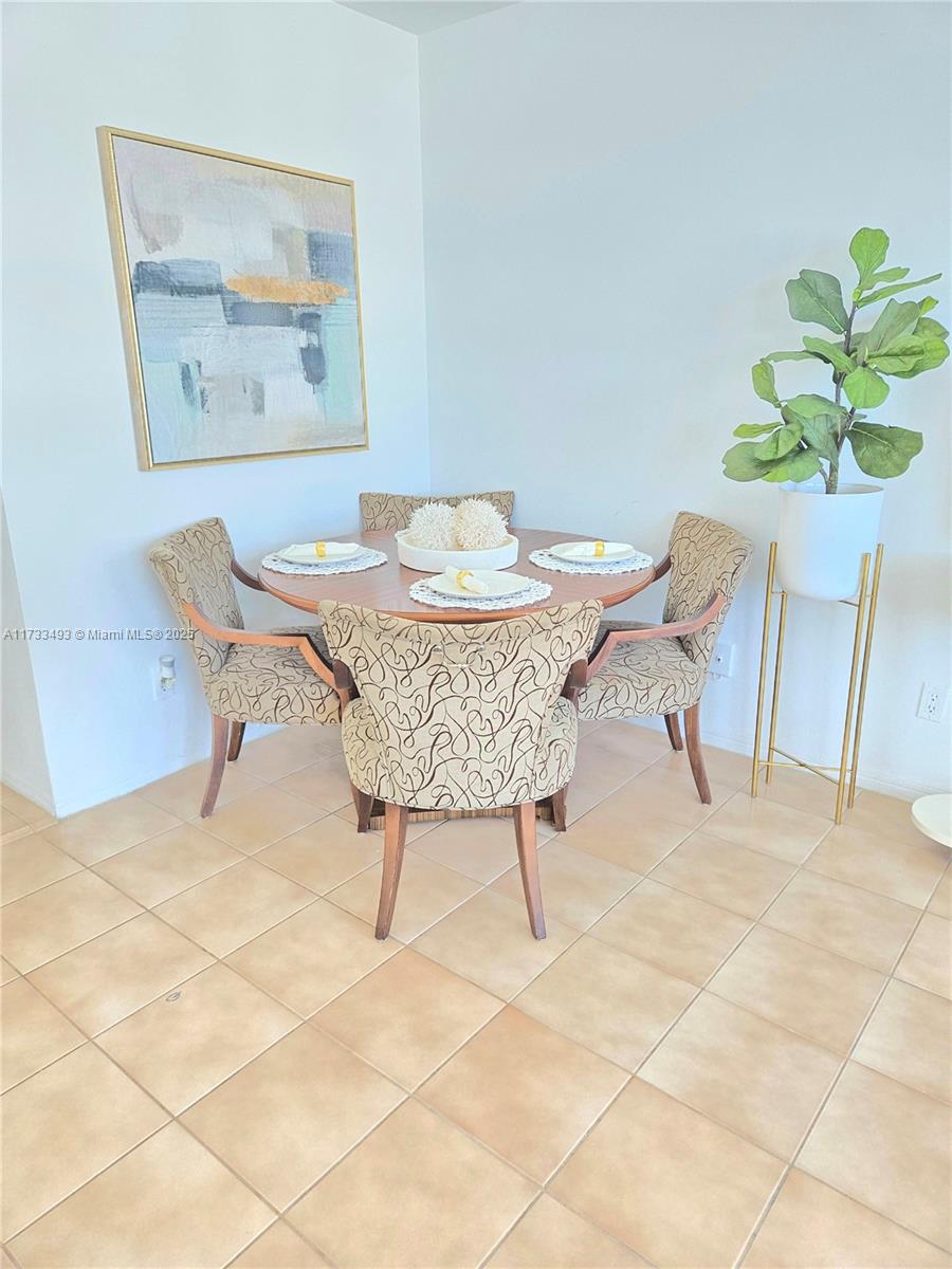 THE DECOPLAGE CONDO - Residential