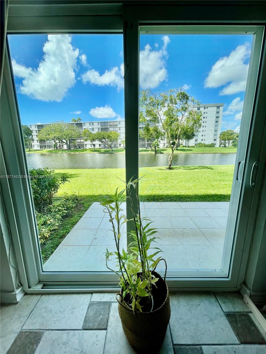 CYPRESS BEND IV-11 CONDO - Residential