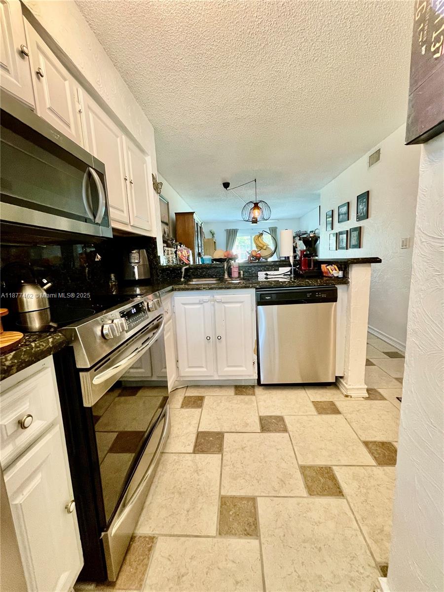 CYPRESS BEND IV-11 CONDO - Residential