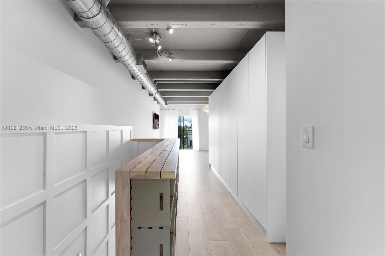 GABLES HARBOUR CONDO APTS - Residential