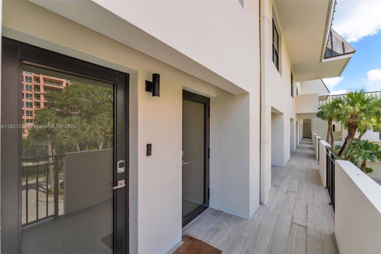 6901 Edgewater Dr 315