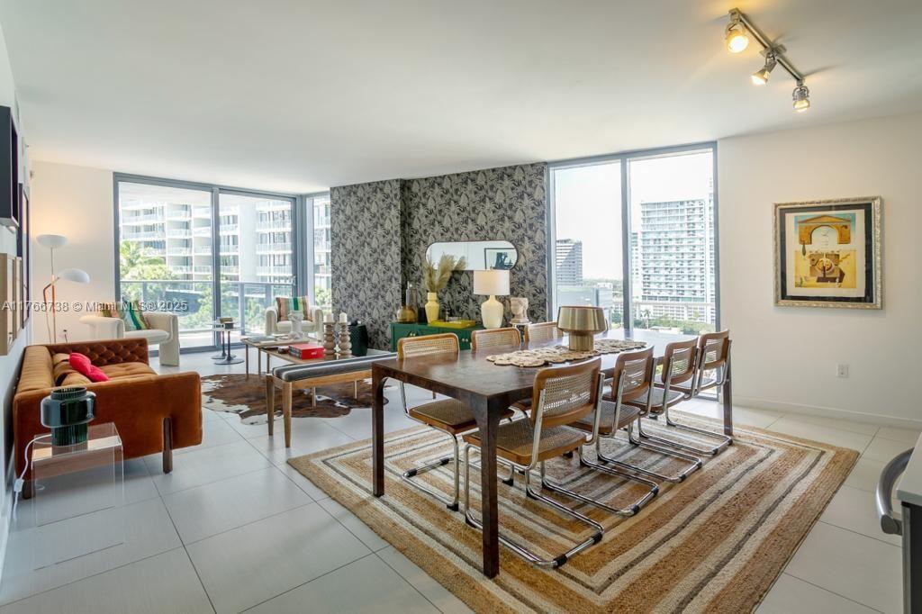 31 Se 6th St 1601, Miami, Broward County, Florida - 2 Bedrooms  
2 Bathrooms - 