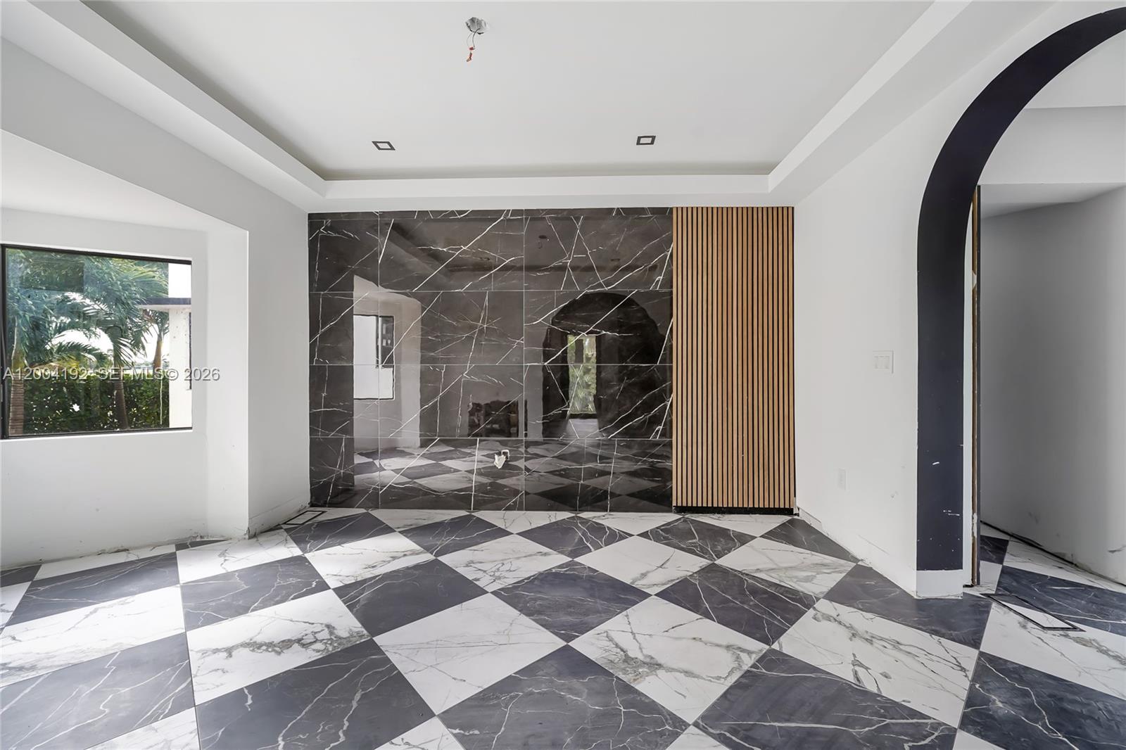 HOLLYWOOD LAKES SECTION - Residential