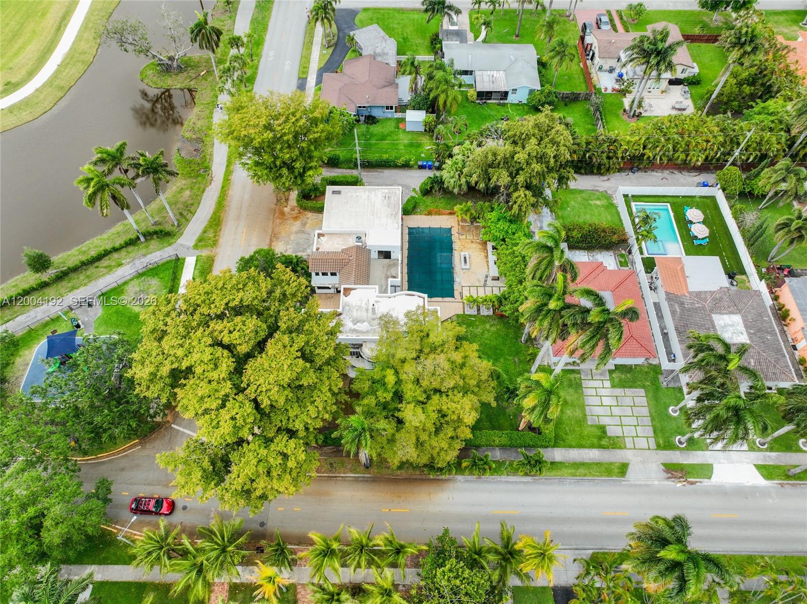 HOLLYWOOD LAKES SECTION - Residential