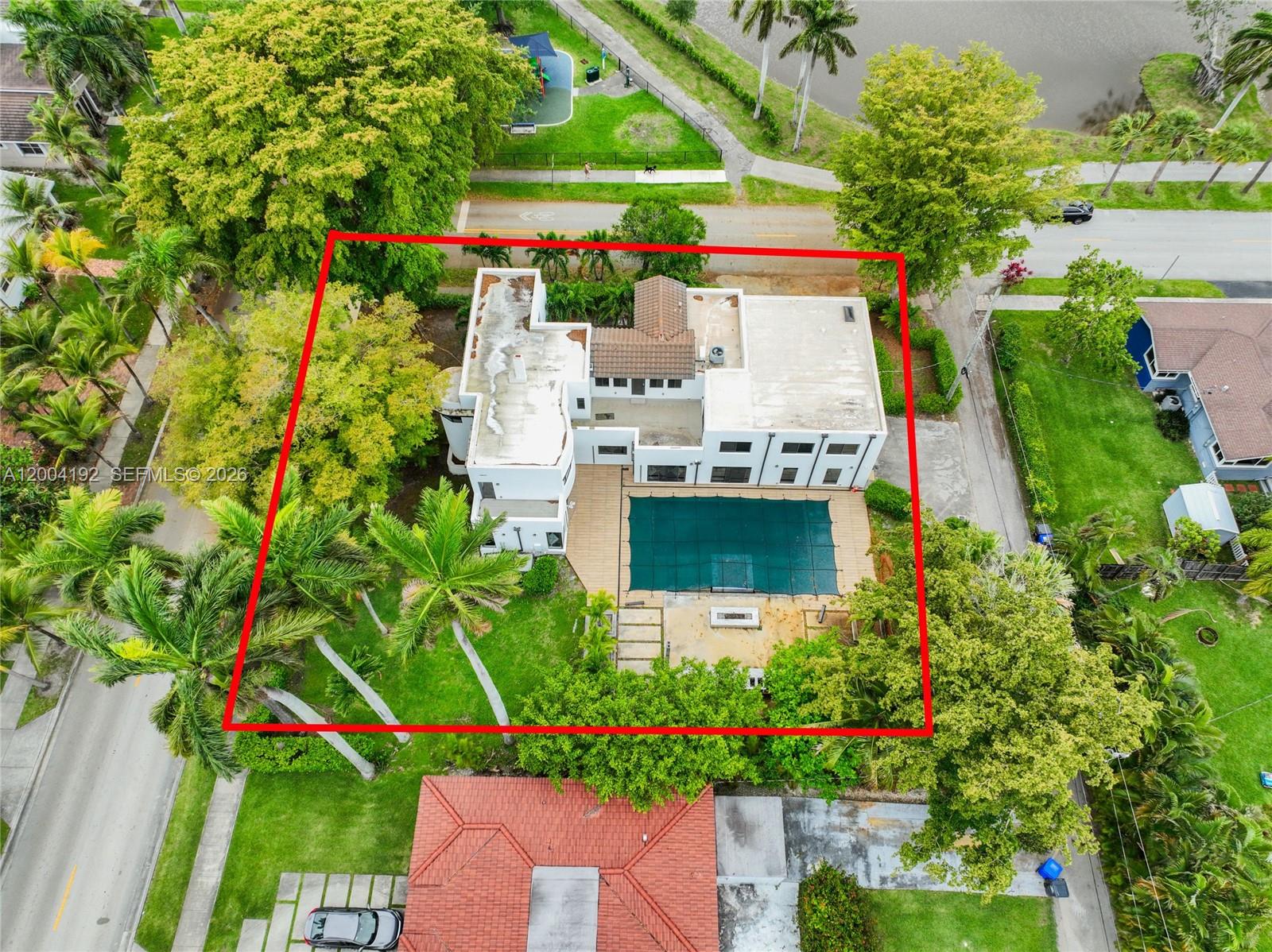 HOLLYWOOD LAKES SECTION - Residential