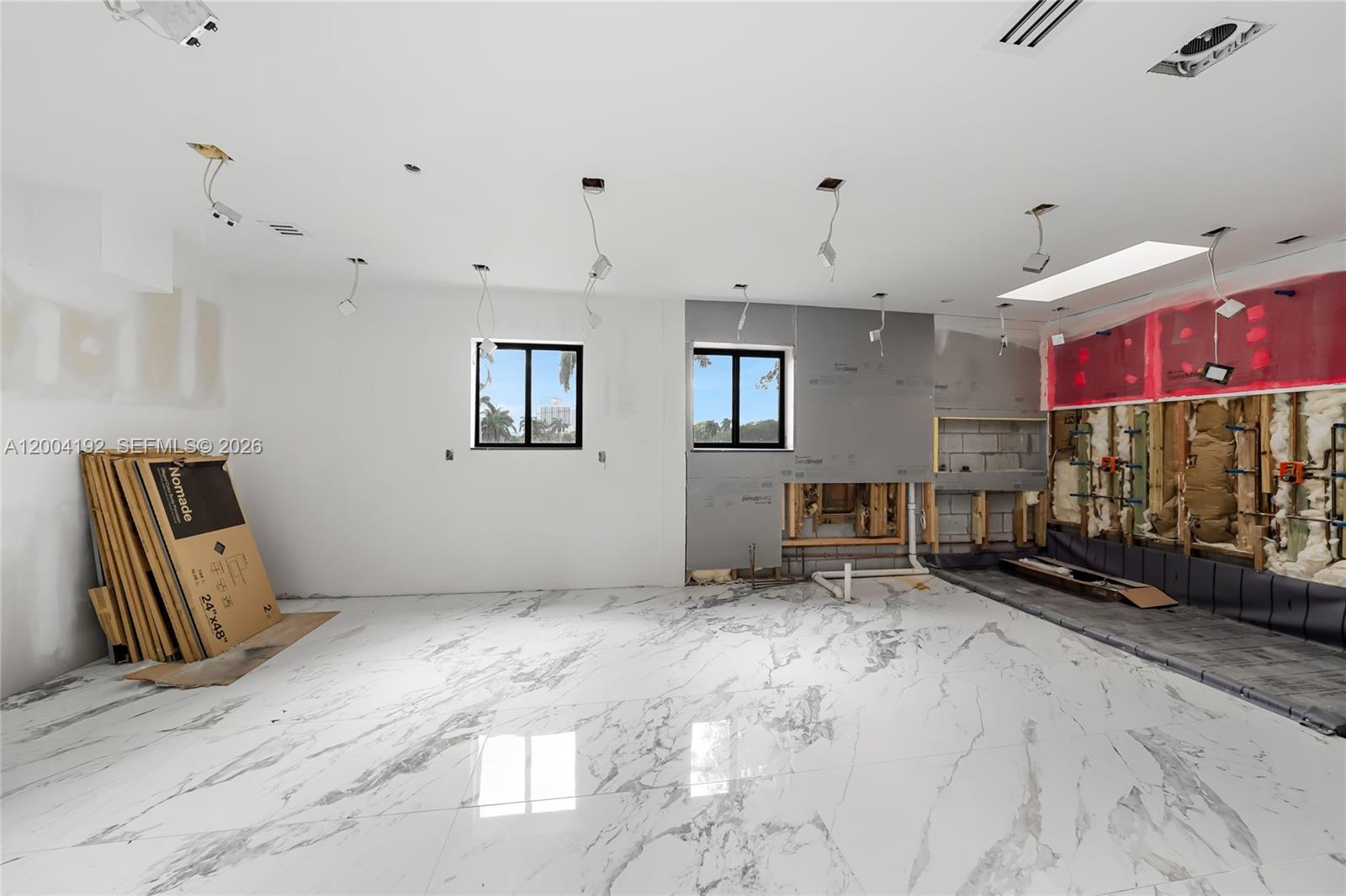 HOLLYWOOD LAKES SECTION - Residential