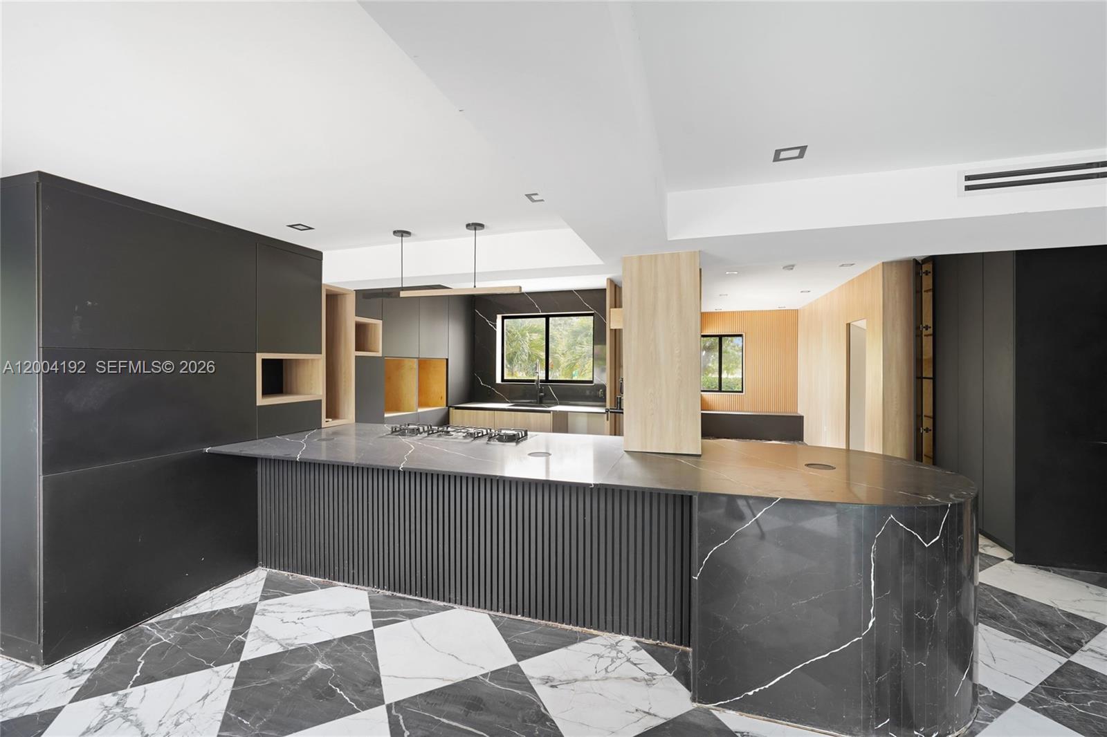 HOLLYWOOD LAKES SECTION - Residential