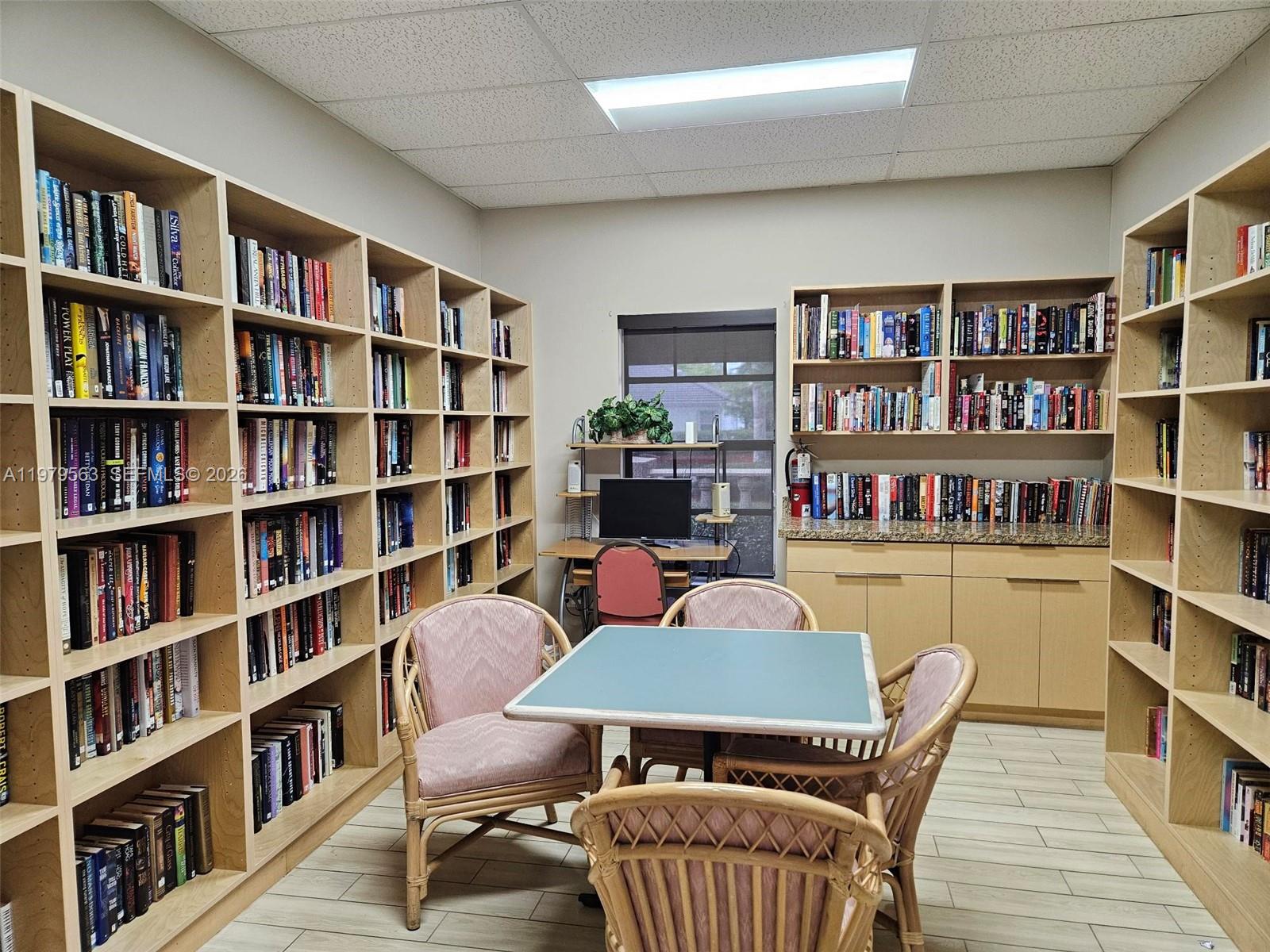 KEYS-GATE NO 1 - Residential