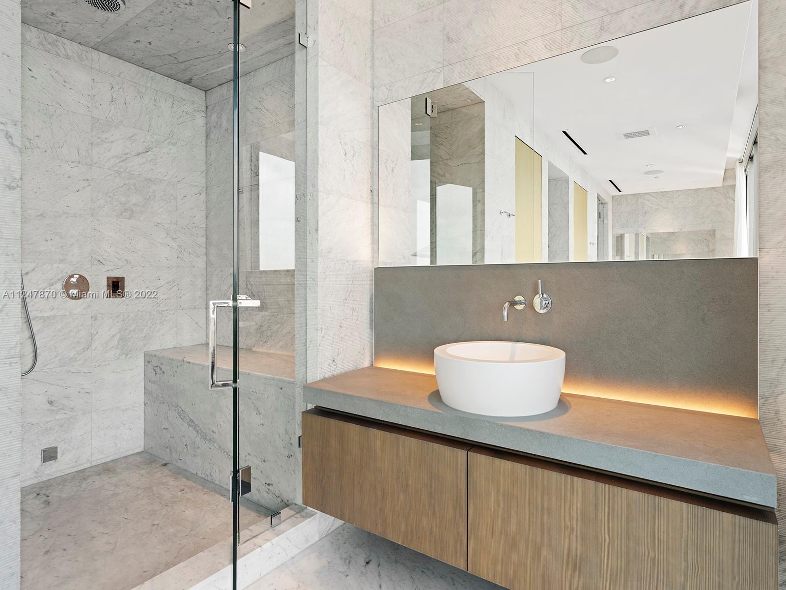 BEACH HOUSE 8 - Residential